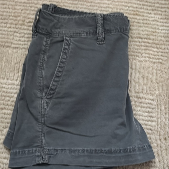 American Eagle Outfitters Super Stretch chinos gray shorts Sz 2 - Picture 4 of 9